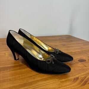 Salvatore Ferragamo Vintage Black Fabric Jeweled Bow Heels Size 8